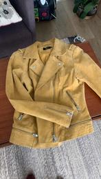 Suede jasje mt 38 okergeel, Ophalen of Verzenden, Zo goed als nieuw, Maat 38/40 (M), Geel