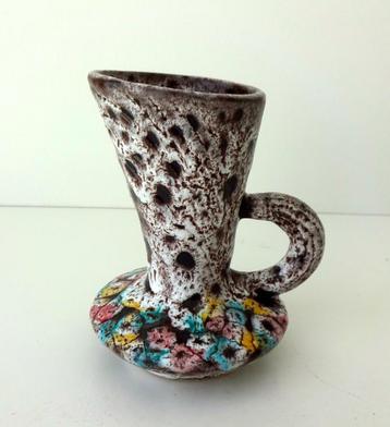 Keramiek vaas met oor bruin met motieven Vallauris 3538-k beschikbaar voor biedingen