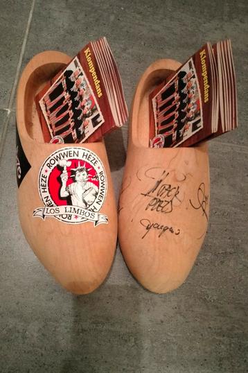 Rowwen Heze Gesigneerde klompen!  beschikbaar voor biedingen