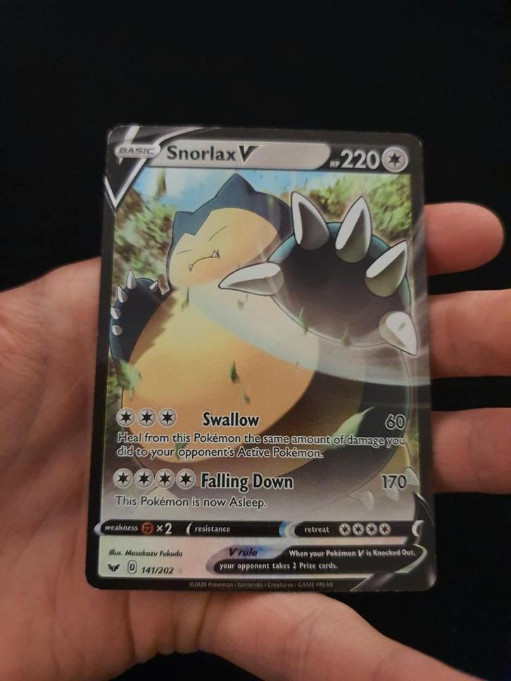 Snorlax V 141/202, Hobby en Vrije tijd, Verzamelkaartspellen | Pokémon, Zo goed als nieuw, Ophalen of Verzenden
