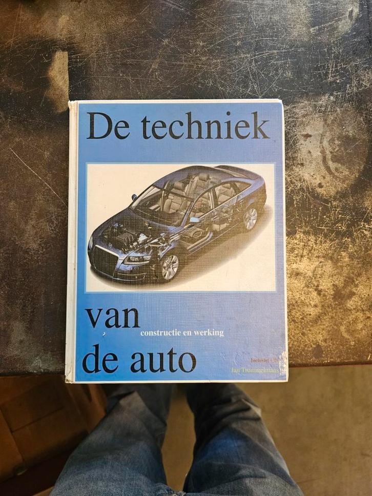 De techniek van de auto - Boek, Boeken, Auto's | Boeken, Gelezen, Algemeen, Ophalen of Verzenden