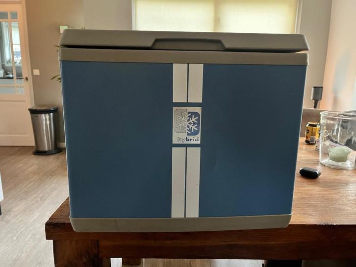 Mobicool B40, Caravans en Kamperen, Koelboxen, Zo goed als nieuw, Koelbox, Compressor, Ophalen
