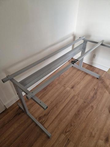 IKEA bureau frame GRATIS 