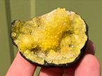 Powerboll bergkristal geode mineralen Uv Actief 8, Verzamelen, Mineralen en Fossielen, Ophalen of Verzenden, Mineraal