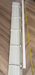 Witte houten jaloezie 210 cm breed, Huis en Inrichting, Stoffering | Gordijnen en Lamellen, Ophalen, Gebruikt, 200 cm of meer