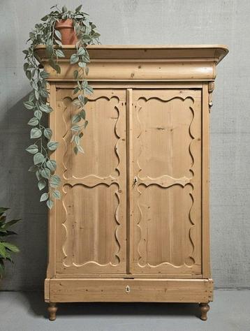 Antieke brocante grenen Biedermeier meidenkast vintage kast  beschikbaar voor biedingen