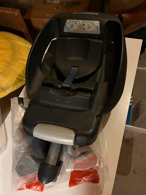 Easybase 2 voor maxicosi in de auto, Kinderen en Baby's, Autostoeltjes, Gebruikt, Maxi-Cosi, 9 t/m 18 kg, Isofix, Ophalen