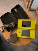 Nintendo DS Lite - Groen met Tas en Oplader, Spelcomputers en Games, Spelcomputers | Nintendo DS, Gebruikt, Ophalen of Verzenden