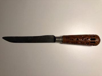 Antiek (paerde) mes beschikbaar voor biedingen