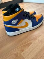 Jordan 1 Mid LA Lakers Maat 47,5, Kleding | Heren, Schoenen, Ophalen of Verzenden, Gedragen, Overige kleuren, Sneakers of Gympen