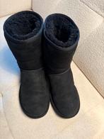 Uggs Maat 36 (valt als 35) zwart, Kleding | Dames, UGG, Zwart, Lage of Enkellaarzen, Ophalen of Verzenden