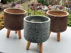 3 bloempotten op pootjes,  ook voor buiten    SAMEN  VOOR :, Tuin, Steen, Minder dan 30 cm, Minder dan 60 cm