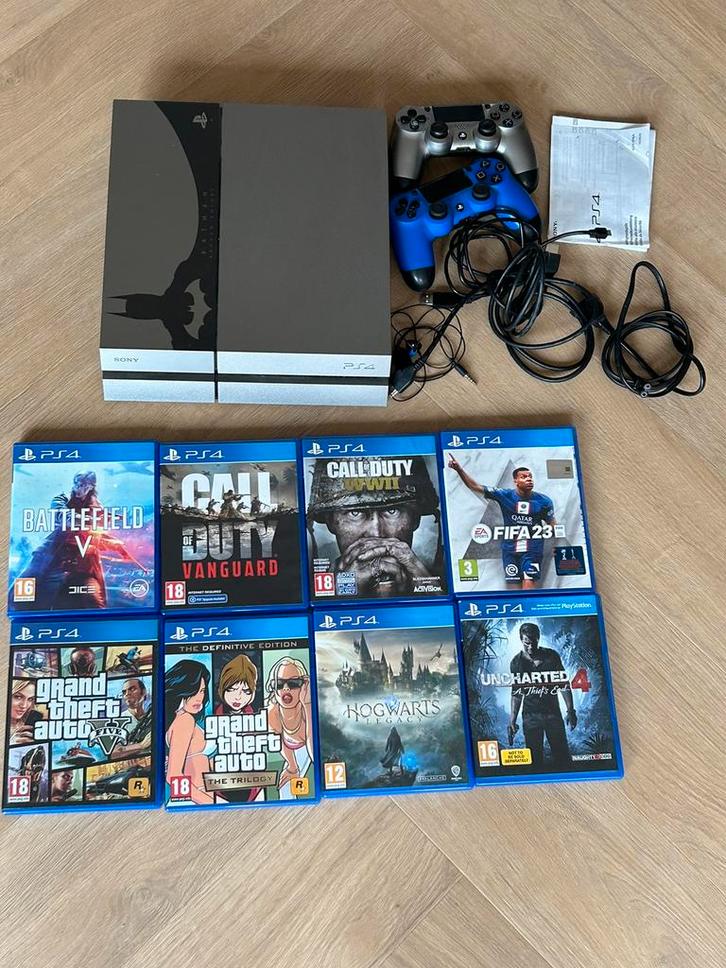 🎮 PS4 Batman Limited Edition + 2 Controllers + 8 Games, Spelcomputers en Games, Spelcomputers | Sony PlayStation 4, Gebruikt