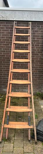 Houten ladder - zsm ophalen!, Doe-het-zelf en Verbouw, Ladders en Trappen, Ophalen of Verzenden, Zo goed als nieuw, 2 tot 4 meter
