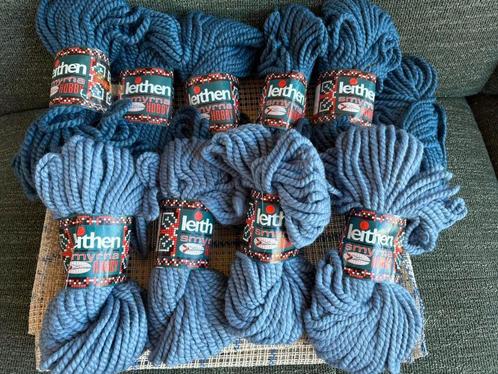 Nieuwe strengen vintage Leithen Smyrna wol, zuiver scheerwol, Hobby en Vrije tijd, Breien en Haken, Zo goed als nieuw, Breien of Haken