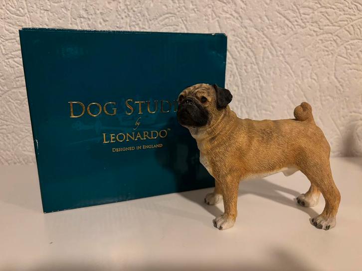 Mopshond (pug) beeldje Dog Studies by Leonardo, Verzamelen, Beelden en Beeldjes, Zo goed als nieuw, Dier, Ophalen of Verzenden