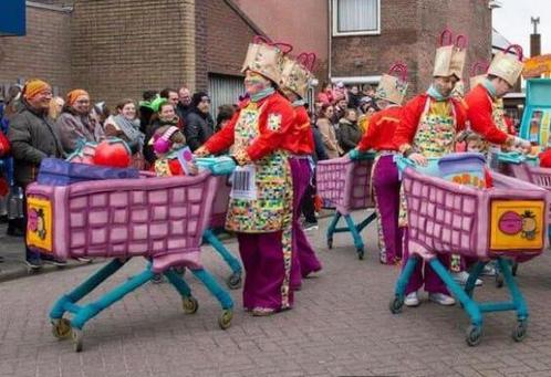 Loopgroep Carnaval thema Supermarkt met 4 winkelwagens, Kleding | Heren, Carnavalskleding en Feestkleding, Zo goed als nieuw, Kleding