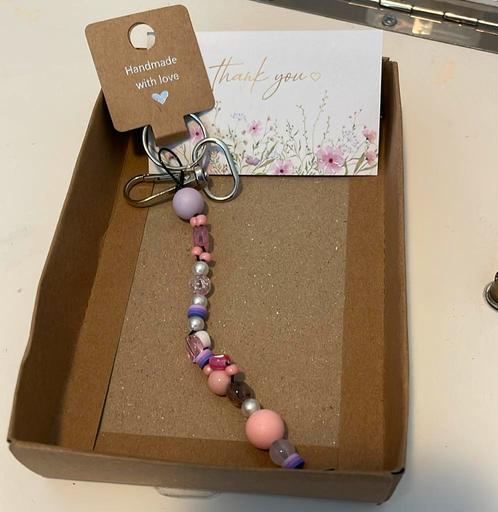 Sleutelhanger roze paars, Verzamelen, Sleutelhangers, Nieuw, Merk, Verzenden