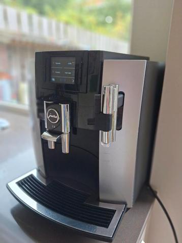 Volautomatische koffiemachine Jura E8 (2016) beschikbaar voor biedingen