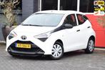 Toyota Aygo 1.0 VVT-i X-Joy 2019 Airco 5 Deurs 5x op voorraa, Voorwielaandrijving, Stof, 4 stoelen, Wit