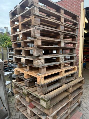 Houten Pallets - Stapel partij ongveer 20 sruks gratis beschikbaar voor biedingen