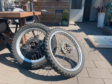 Schakelbrommer banden beschikbaar voor biedingen