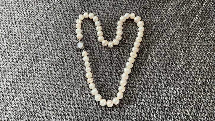 Parelkettig.WD-026, Sieraden, Tassen en Uiterlijk, Kettingen, Gebruikt, Overige materialen, Wit, Ophalen