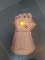 Avengers handschoen, Ophalen of Verzenden, Zo goed als nieuw