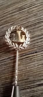 14 k gouden speld staatsmijnen koeltorens logo 40 jaar, Verzamelen, Speldjes, Pins en Buttons, Ophalen of Verzenden, Zo goed als nieuw