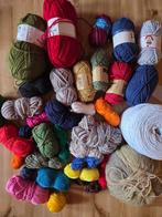 Tas met diverse bolletjes wol, Ophalen of Verzenden, Zo goed als nieuw, Breien of Haken, Wol of Garen