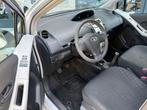 Toyota Yaris 1.3 VVTi Sol 5Deurs Airco Nap Nw Apk, Voorwielaandrijving, Gebruikt, 4 cilinders, Origineel Nederlands