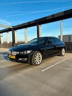 BMW 320I F30 2013, Auto's, Achterwielaandrijving, Beige, 4 cilinders, USB