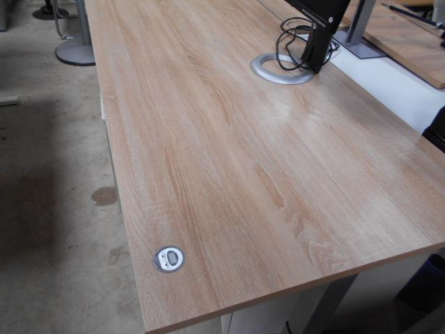 bureaus elektrische met nieuw blad 160 en 180 cm, Huis en Inrichting, Bureaus, Zo goed als nieuw, Elektrisch, In hoogte verstelbaar