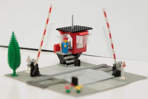 LEGO 7835 -1 Train: 4.5V: 12v: Manual Road Crossing, Kinderen en Baby's, Speelgoed | Duplo en Lego, Gebruikt, Lego, Ophalen of Verzenden
