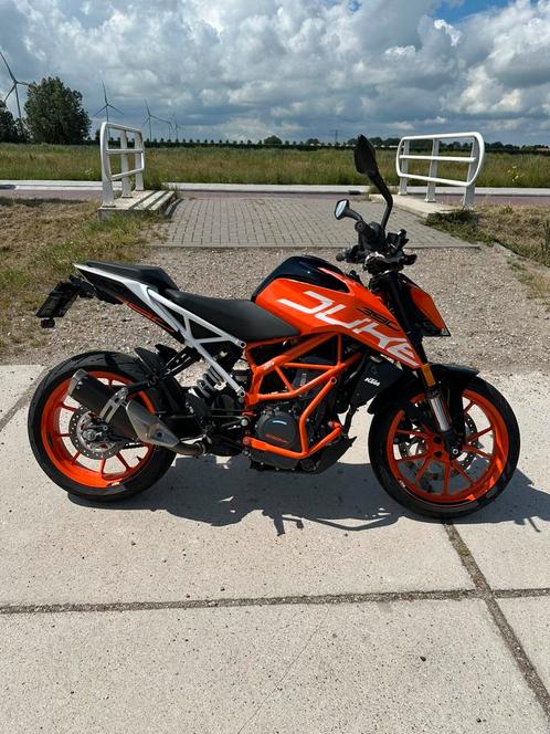 KTM Duke 390 - 3652 km, Motoren, Motoren | KTM, Particulier, Naked bike, 12 t/m 35 kW, 1 cilinder, Minimaal motorrijbewijs A2