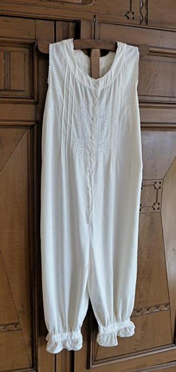 Dames culotte / jumpsuit / onderkleding beschikbaar voor biedingen