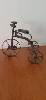 Metalen driewiel fietsje, Antiek en Kunst, Antiek | Speelgoed, Ophalen of Verzenden