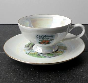 California USA vintage kop en schotel servies parelmoer beschikbaar voor biedingen