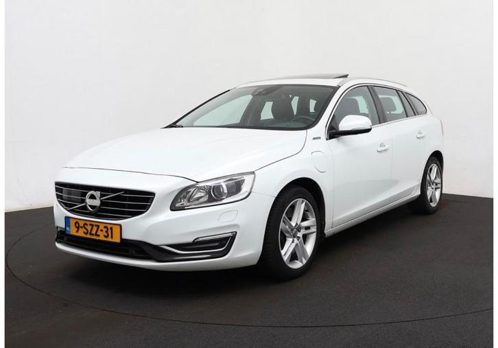 Volvo V60 2.4 D6 AWD Plug-In Hybrid – Luxe uitvoering, Auto's, Volvo, Particulier, Ophalen