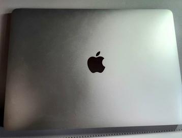 MacBook Pro 13” (2017) – i5/128GB – 92 Battery Cycles beschikbaar voor biedingen