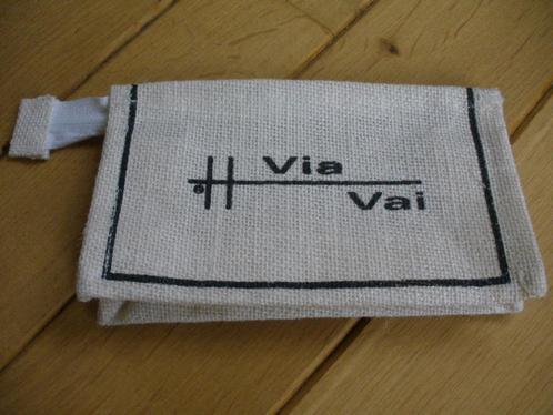 Toilettas VIA VAI make up tas ecru, Sieraden, Tassen en Uiterlijk, Toilettassen, Dame, Beige, Ophalen of Verzenden