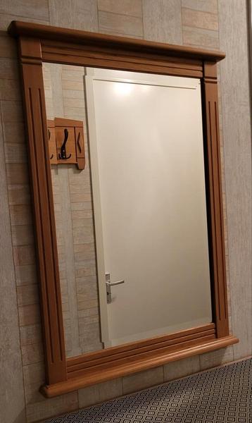 Spiegel beschikbaar voor biedingen