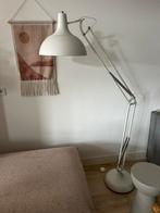 Leuke witte vloerlamp, Ophalen, Zo goed als nieuw, 150 tot 200 cm