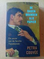 Petra Couveé - De dagen branden als papier, Ophalen of Verzenden, Nieuw, Nederland
