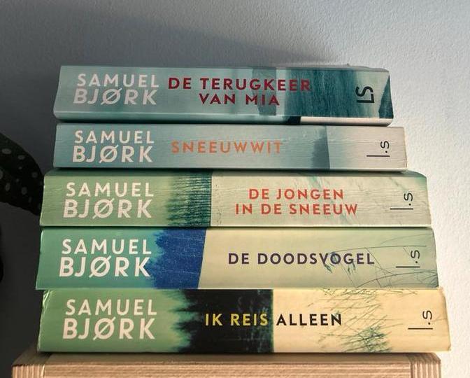 Samuel Bjork 5 boeken complete serie, Boeken, Thrillers, Zo goed als nieuw, Scandinavië, Ophalen of Verzenden