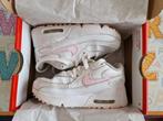 Nike Air Max 90, Meisje, Sportschoenen, Ophalen of Verzenden, Zo goed als nieuw