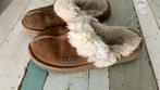 Ugg sloffen maat 32/33 helemaal gevoerd, Kinderen en Baby's, Kinderkleding | Schoenen en Sokken, UGG, Jongen of Meisje, Overige typen