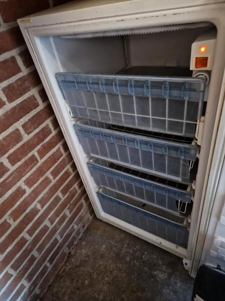 Gram Vriezer, Witgoed en Apparatuur, Vriezers en Diepvrieskisten, Gebruikt, 85 tot 120 cm, Ophalen