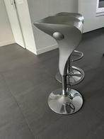 Barkrukken 2 stuks gratis, Huis en Inrichting, Barkrukken, Ophalen, Kunststof, Gebruikt, In hoogte verstelbaar