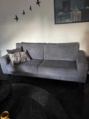 Te koop grote antrecie kleur  tweezits bank